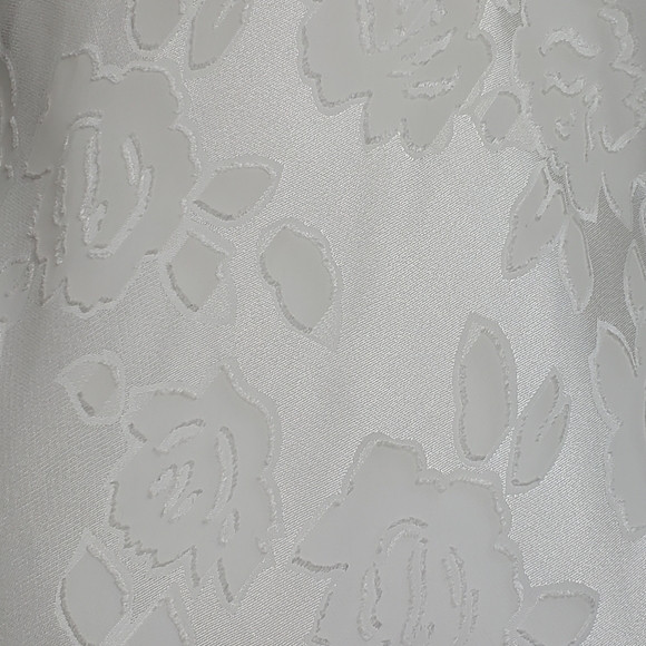 Vintage gold label  nightgown with 23.5" slit, subtle floral sexy chemise medium - Picture 9 of 13